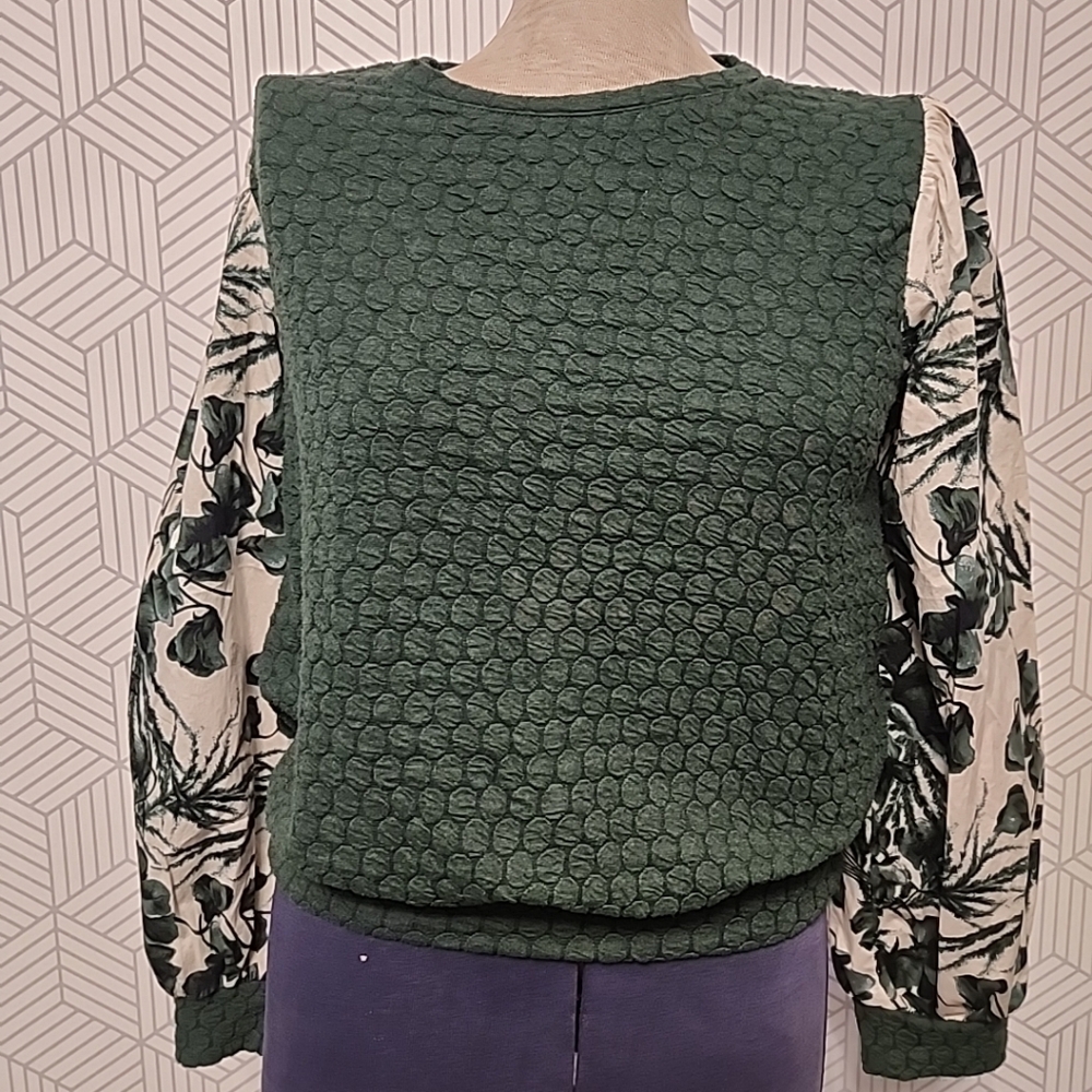 Porridge by Anthropologie Textured Sweatshirt Green Floral Women's Size Small - Picture 3 of 10
